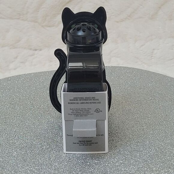 BBW Fancy Black Cat Nightlight Wallflowers Fragrance Plug 2024 New Out of Stock - Picture 5 of 9